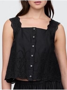 GAP black eyelet tank
